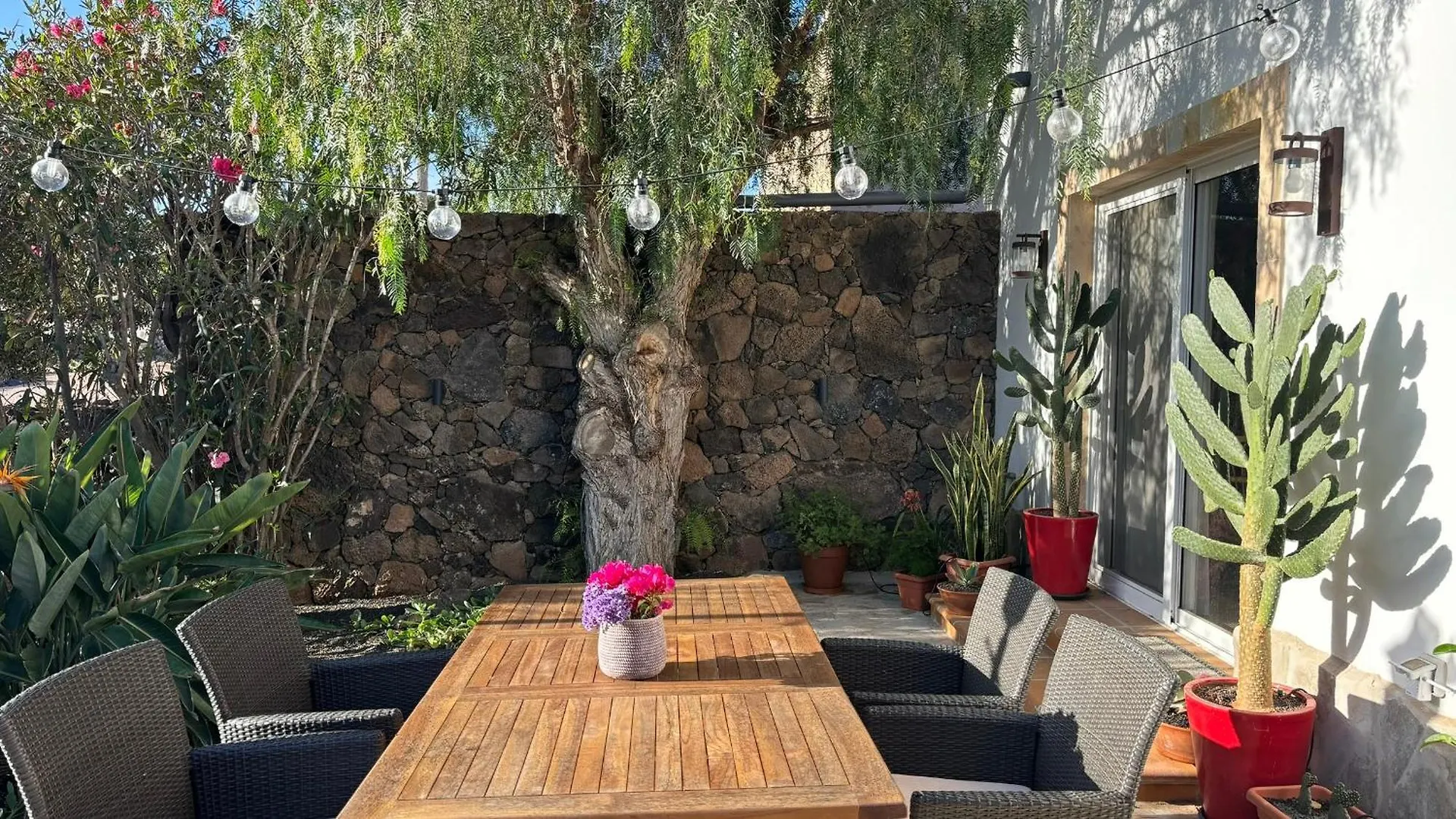 Home2Book Charming Casa Julianna Lajares 0*,